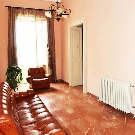 Il Palazzo בית הארחה *